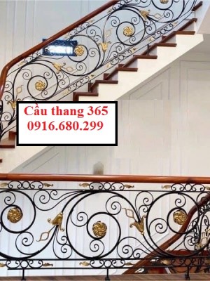 Cầu thang sắt mỹ thuật tại Hà Nội